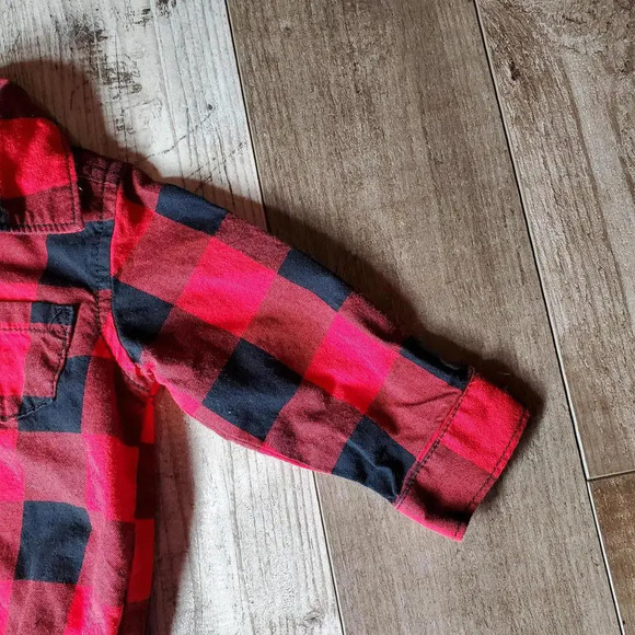 Carter's Size 9m Baby Boy Red and Black Buffalo Plaid Bodysuit NWOT - Picture 10 of 10